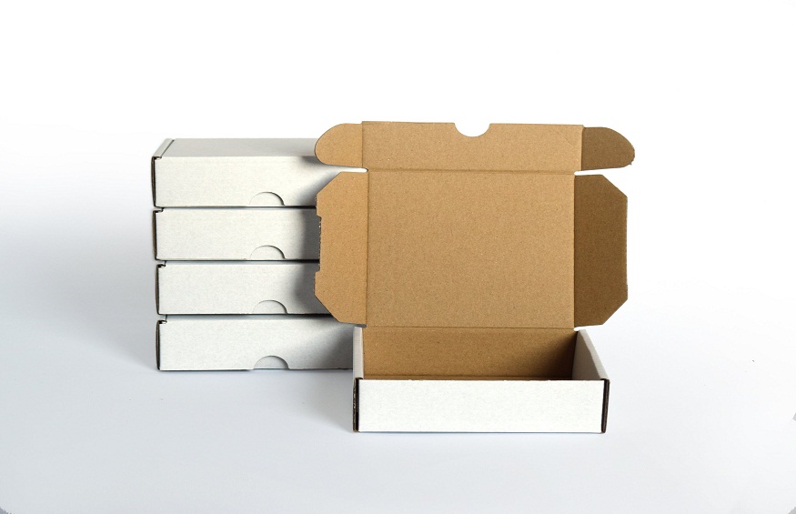 Custom Printed Rigid Boxes for Premium White Mini Chocolates
